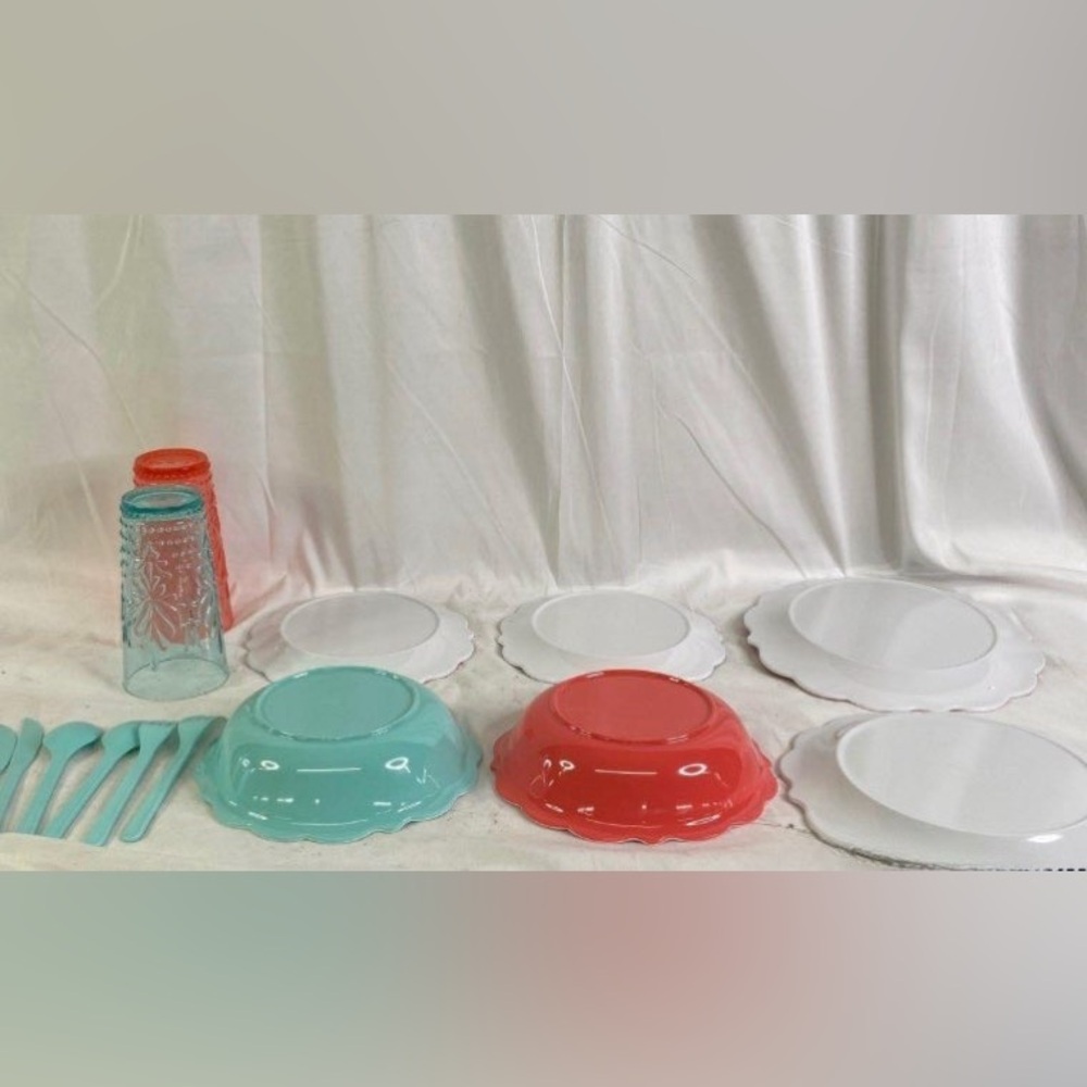 🌺 NWOT Pioneer Woman Picnic Dinnerware Set (items out of PW Picnic Basket) - Picture 4 of 5